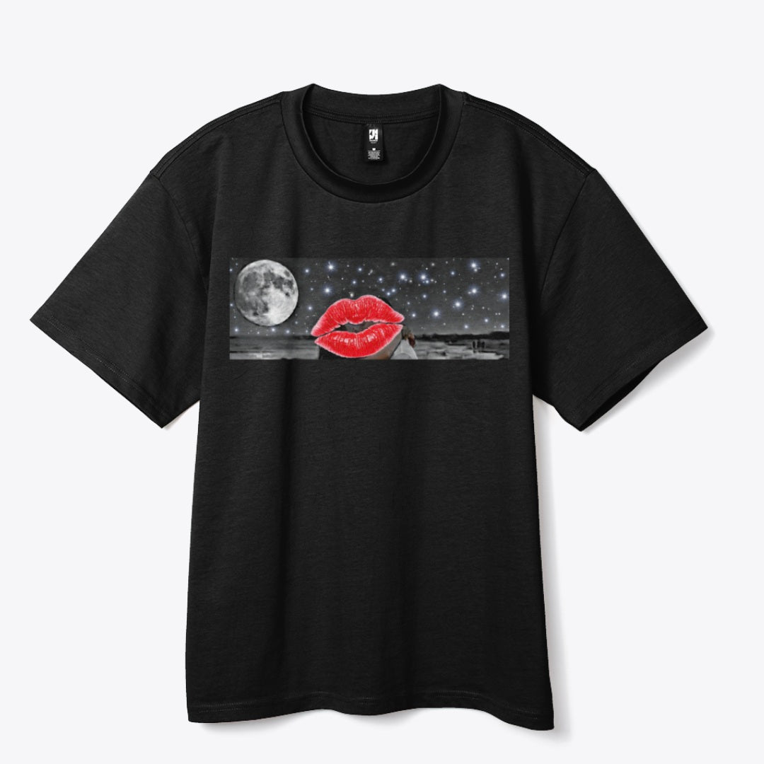 Moon and Stars on a Beach Kiss Heavy Tee